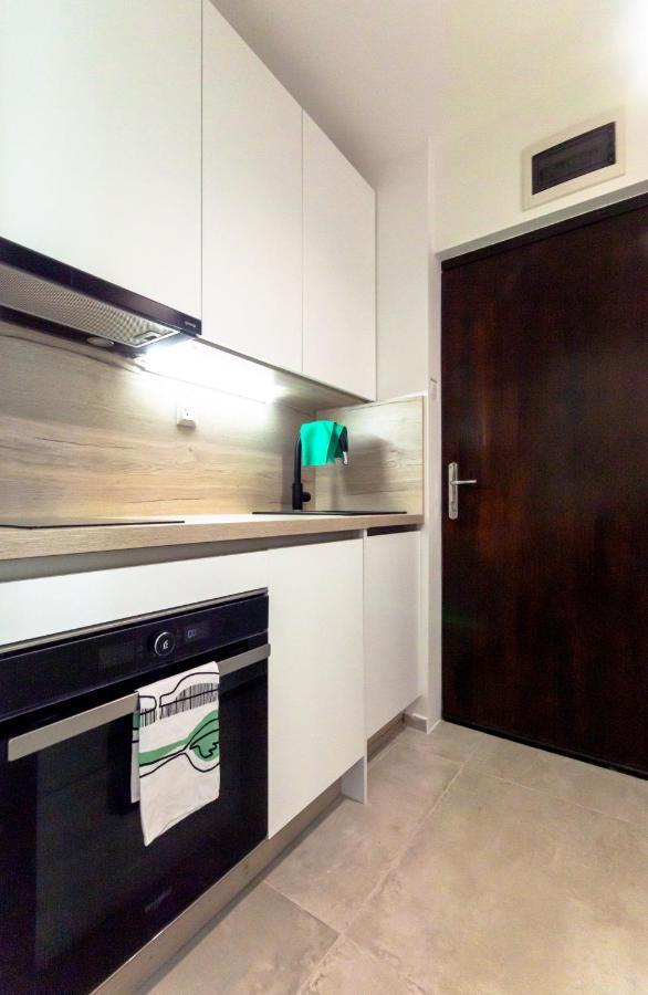 Studio Apartman Irma Cervar 波雷奇 外观 照片